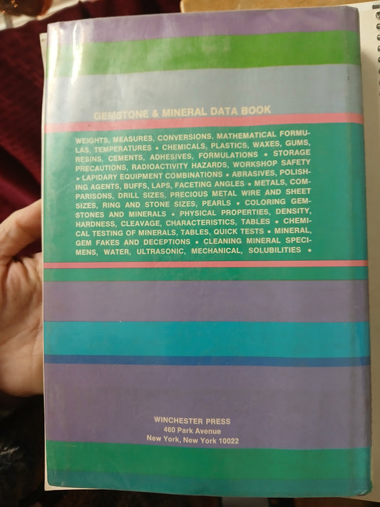 Book Gemstone and Mineral Data Book