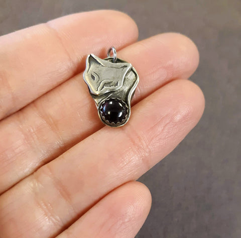 Pendant - Fox/Cat pendant with Garnet