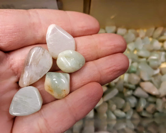 Tumblestones - Moonstone, Green