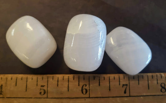 Tumblestones - Calcite, Pink
